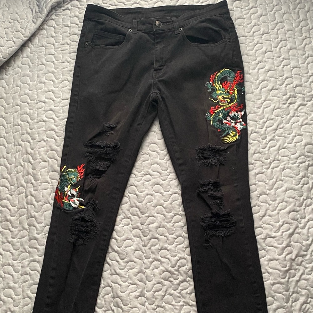 Y&R Denim Dragon Distressed Jeans size 31”